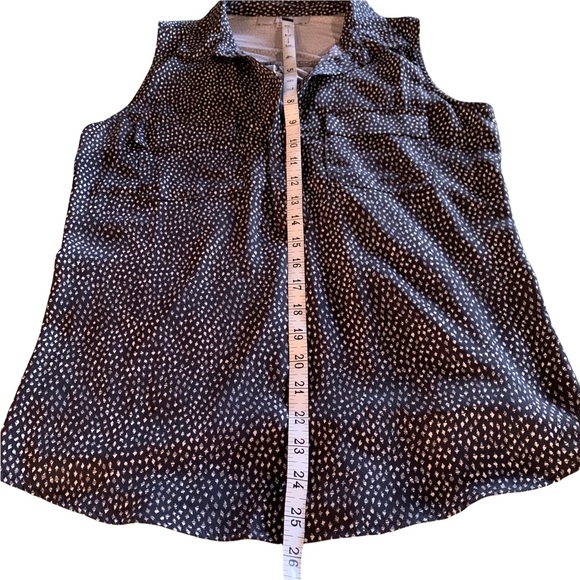 Loft Sleeveless Top with Collar * Med - Picture 6 of 9